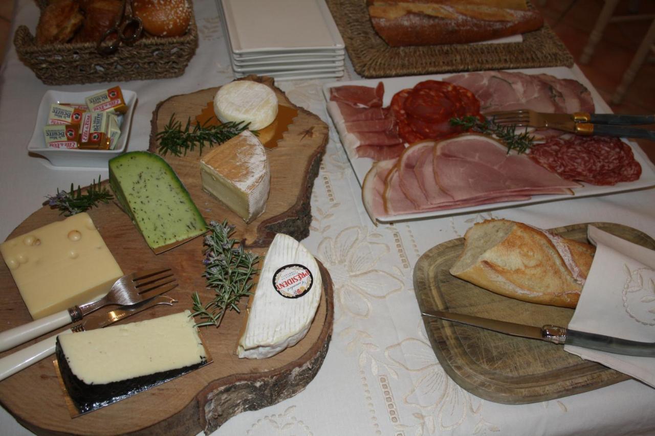 La Villa D'Olivene Cuers Kültér fotó