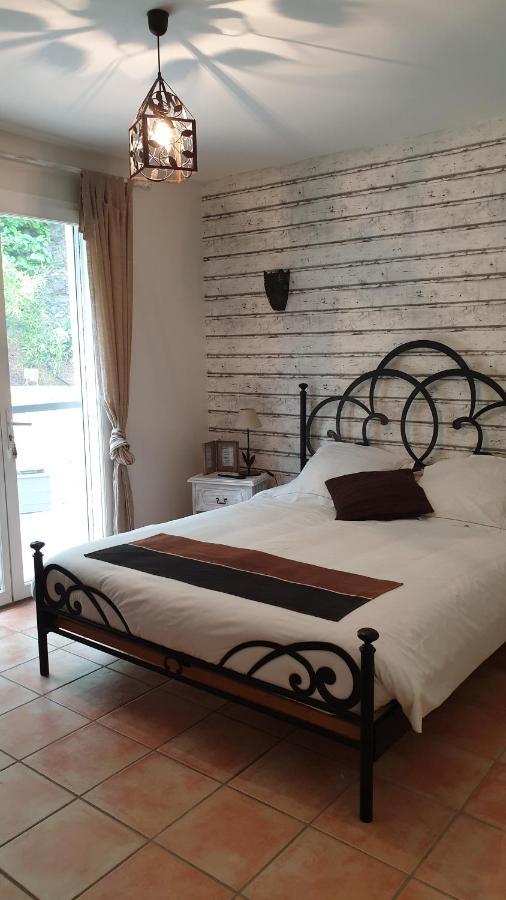 La Villa D'Olivene Cuers Kültér fotó