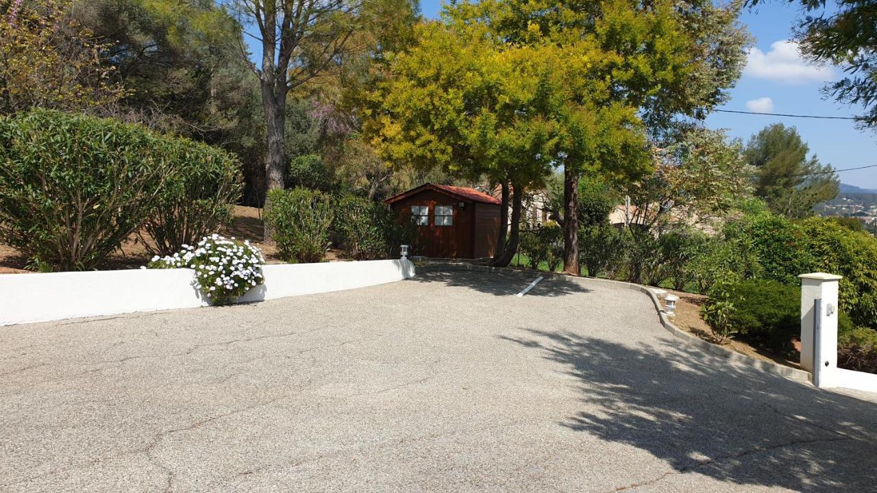 La Villa D'Olivene Cuers Kültér fotó
