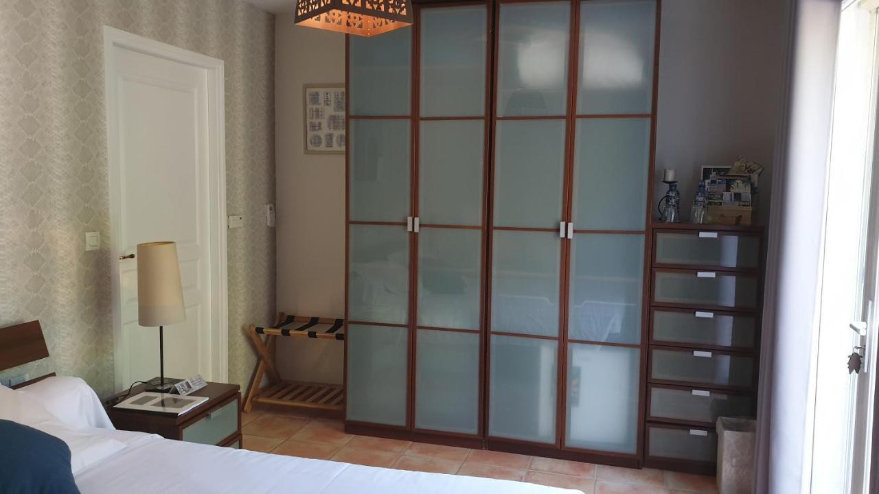 La Villa D'Olivene Cuers Kültér fotó